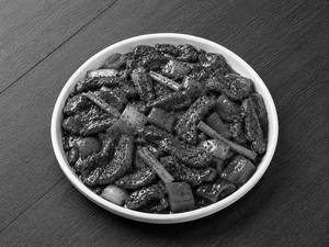 SLICED LAMB IN BLACK PEPPER SAUCE