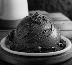 Chocolate scoop