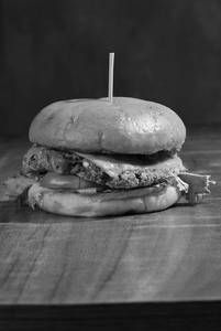 Bomber Burger 4'