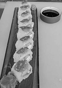 Mango Chilli Maki Roll 8pcs