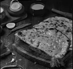 Aloo Pyaz Tawa Paratha