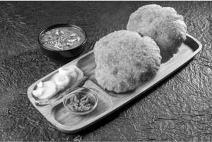 Bedmi Poori [2 Poori]