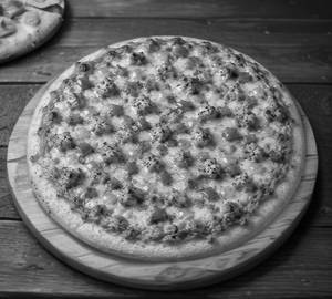 Fire Chicken Pizza