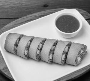 Paneer Spring Roll [ 6 Pieces]