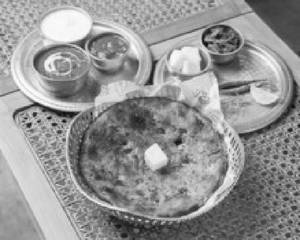 Pyaaz Tandoori Paratha