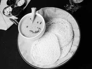 Idiyappam With Aatukaal Paaya
