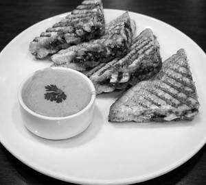 Schezwan Paneer Grilled Sandwich