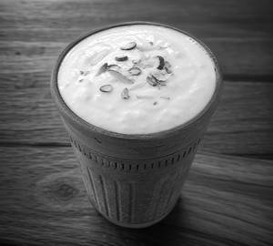 Creamy & Thick Lassi [ 1 Glass ]