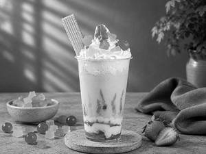 Fruit Carnival Ice Cream Freak Shake - (300 Ml)