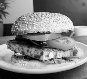 Tandoori Paneer Burger