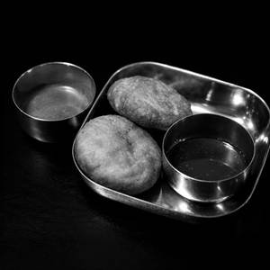 Aloo Khasta Kachori (2 Pieces)