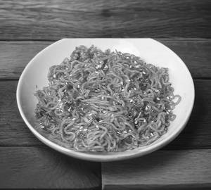 Spicy Tomato Garlic Maggi