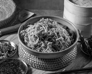 Chicken Schezwan Noodles