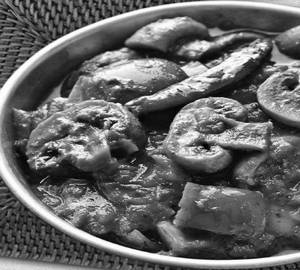 Kadhai Mushroom (Desi Style)