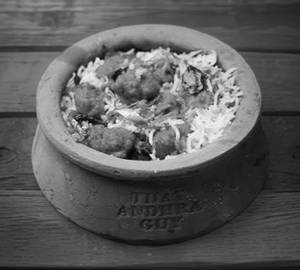 Special pot biryani boneless