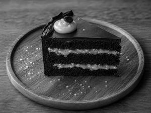 London Viral Salted Caramel Chocolate Pastry