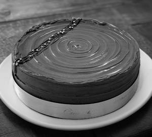 Nutella Crunchy Cake