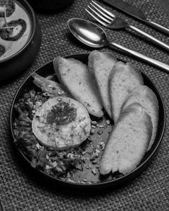 Baked Brie With Mango Murrabha And Sour Dough Brea