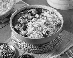 Chicken Manchurian Noodles Bowl