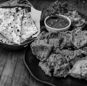 Tawa Chaap With Butter Naan