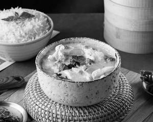 Green Thai Curry Chicken with Rice