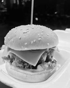 Mighty Zinger Burger With Cheese
