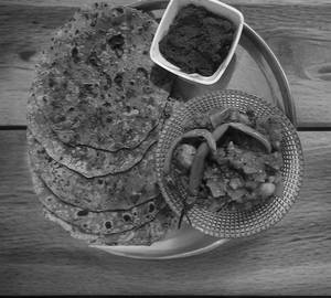 Methi thepla combo