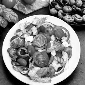 Italy Vs Greek Salad