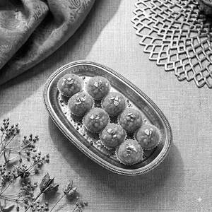 Boondi Laddu (pure Ghee, Dry Fruits)