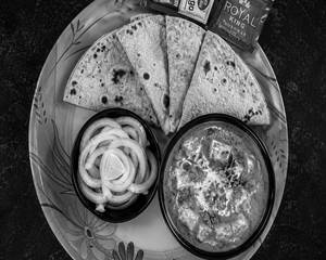 Paneer Butter Masala With 4 Butter Tawa Roti