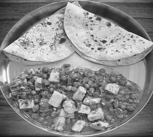 Matar Paneer Roti