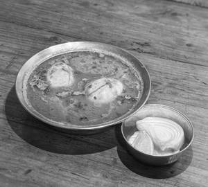 Egg Curry (2 Pcs - 300ML)