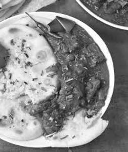 1 Family Naan with Veg Gravy