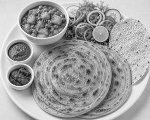 Lachha Paratha Box