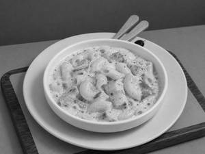White Sauce Penne Pasta – Non-veg