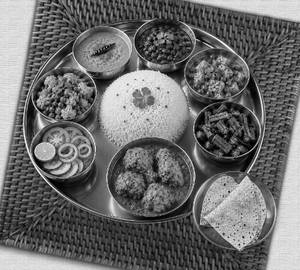 Pure chicken thali