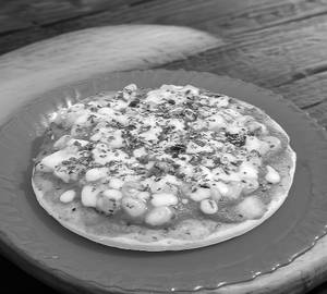 Corn Cheese Pizza