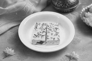Milk Barfi [ 4 Pc ]