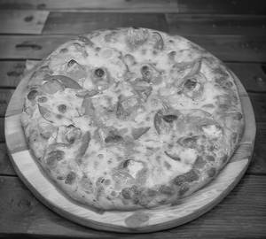 Tandoori Paneer Pizza