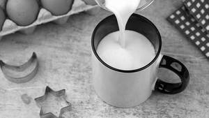 Boiled Milk With Little Sugar