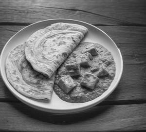 Parotta 2Pcs With Paneer Butter Masala