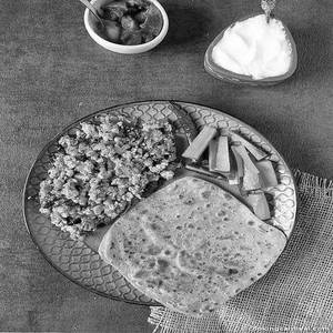 Paratha [2 Pieces] With Paneer Bhurji