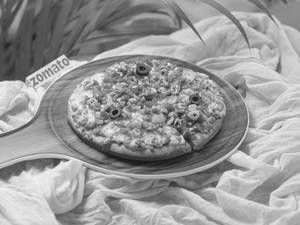 Crispy Veg Pizza