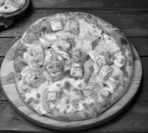 Paneer & Onion Pizza