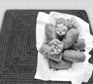 Bread Aloo Paneer Roll (2 Piece)