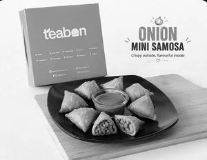 Onion Mini Samosa (pack Of 10 Pieces)
