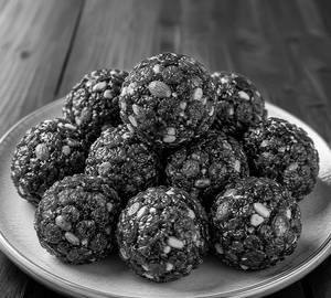 Cranberry Ladoo Kg