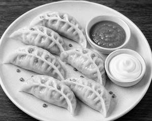 Paneer Steamed Momo(06 Pcs)