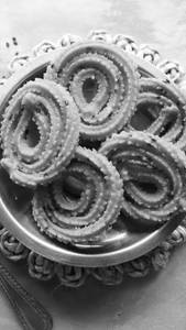 Tomato Murukku