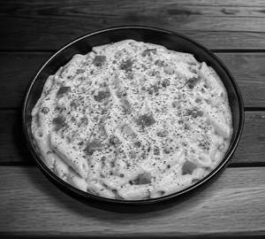 White sauce pasta
